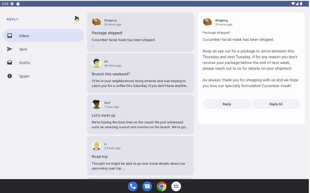 Reply 应用在主屏幕上显示了详情屏幕以及抽屉式导航栏和电子邮件列表。示例电子邮件显示在电子邮件列表的右侧。示例电子邮件下方显示了“Reply”和“Reply All”按钮。