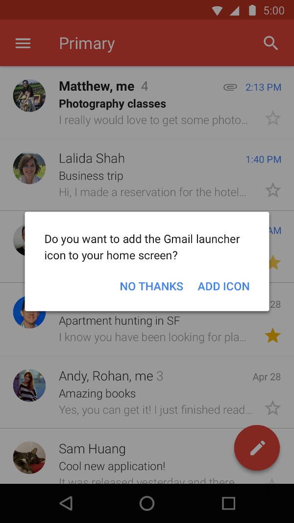 カスタム ダイアログ アクティビティにより「ホーム画面に Gmail のランチャー アイコンを追加しますか？」というメッセージが表示されているスクリーンショット。カスタム オプションは [いいえ] と [アイコンを追加] です。