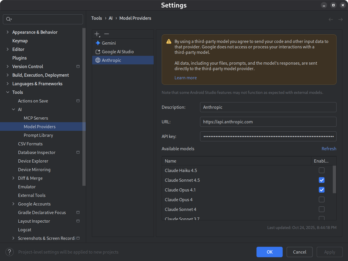 রিমোট দেখানো সেটিংস ডায়ালগ তথ্য প্রদান করে, যার মধ্যে রয়েছে উপলব্ধ মডেলের তালিকা।
