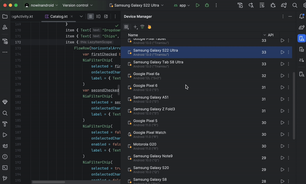 Ảnh động về cách sử dụng tính năng Truyền trực tuyến thiết bị trong Android Studio.